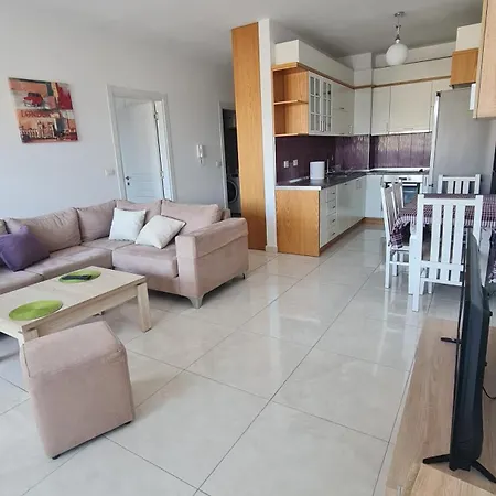 Apartment Modern 1br Apt, 6th Floor Apartament, *