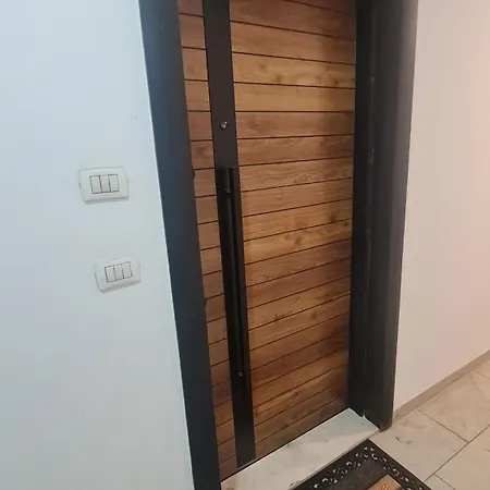 Modern 1br Apt, 6th Floor Apartament, *