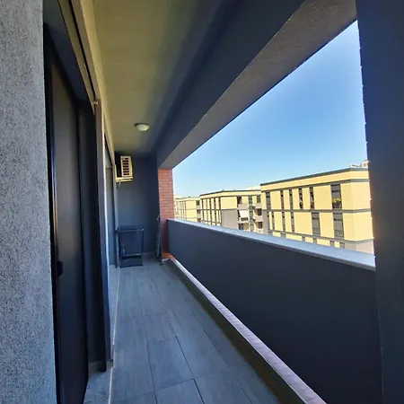 Modern 1br Apt, 6th Floor Apartament, *